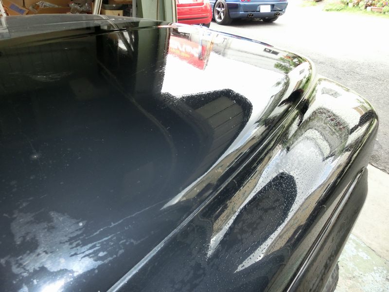 黒いアメ車を参考に学ぶ塗装に優しい便利な洗車