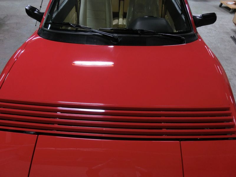 フェラーリ・モンデアル赤色塗装クリーティングケアのコツ