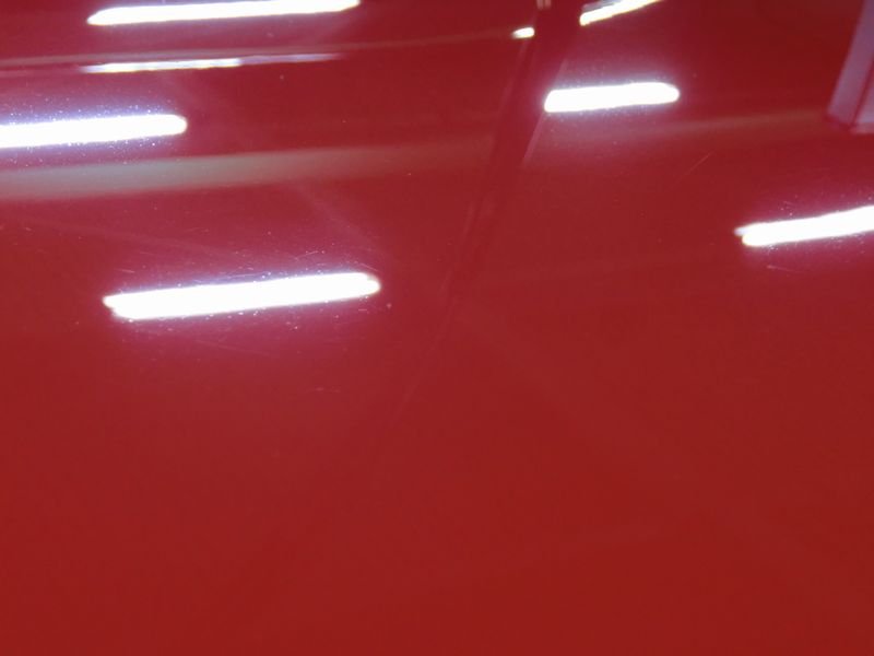 フェラーリ・モンデアルの赤色塗装修復クリーティング