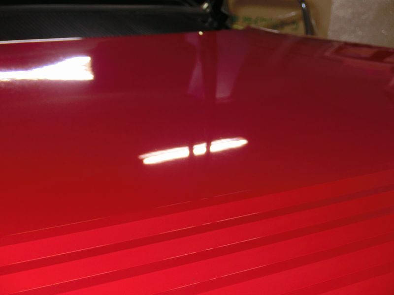 フェラーリ・モンデアルの赤色塗装復元クリーティング