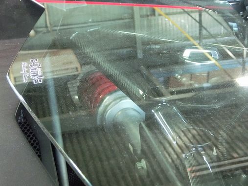 アヴェンタドールで見る車のガラスを見やすくするコツ