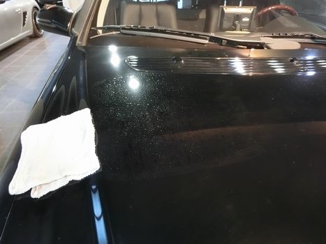 黒い車にベストな手洗い洗車方法