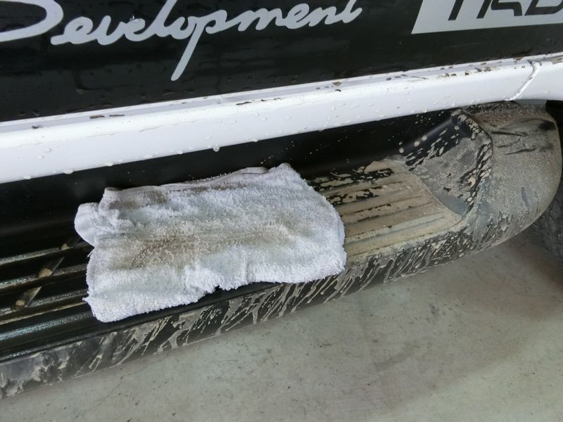 傷の入らない泥汚れボディの手洗い洗車方法
