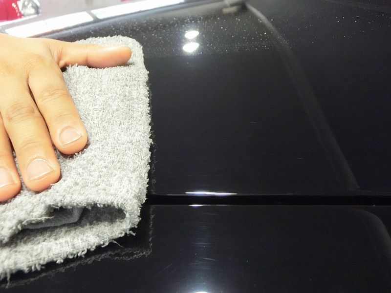 黒のロールス・ロイスで見る洗車の仕方参考例