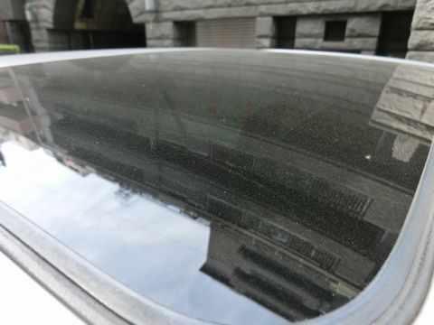 タオル拭きで車の虫殻を簡単に取り除く便利なコツ