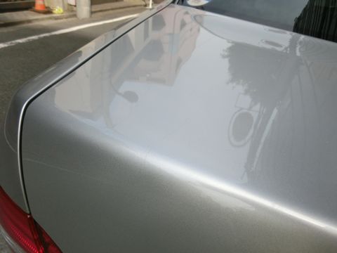 タオル拭きで車の虫殻を取り除く簡単お手入れ方法