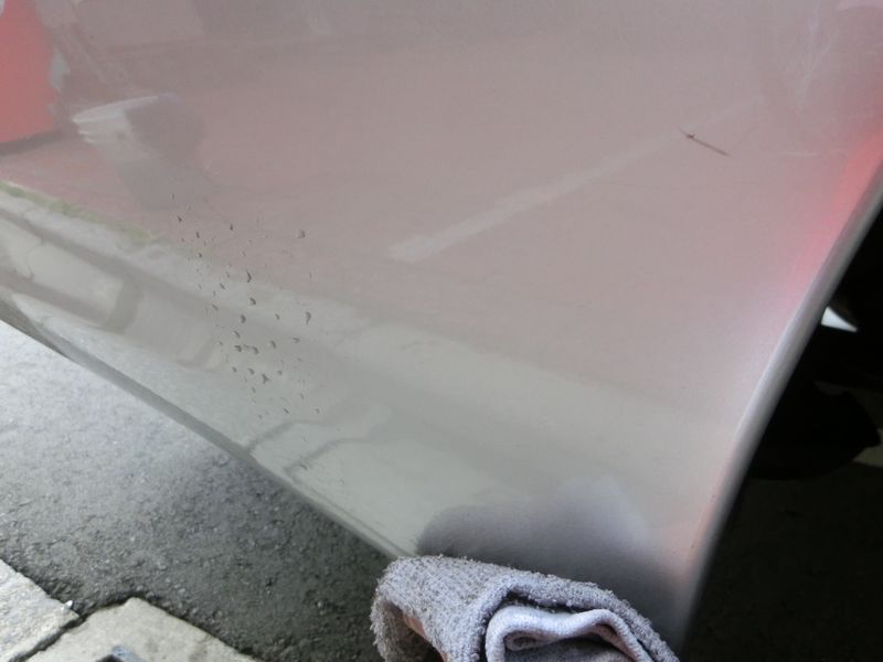 セルシオで見るバンパーの汚れ落とし水洗いのコツ