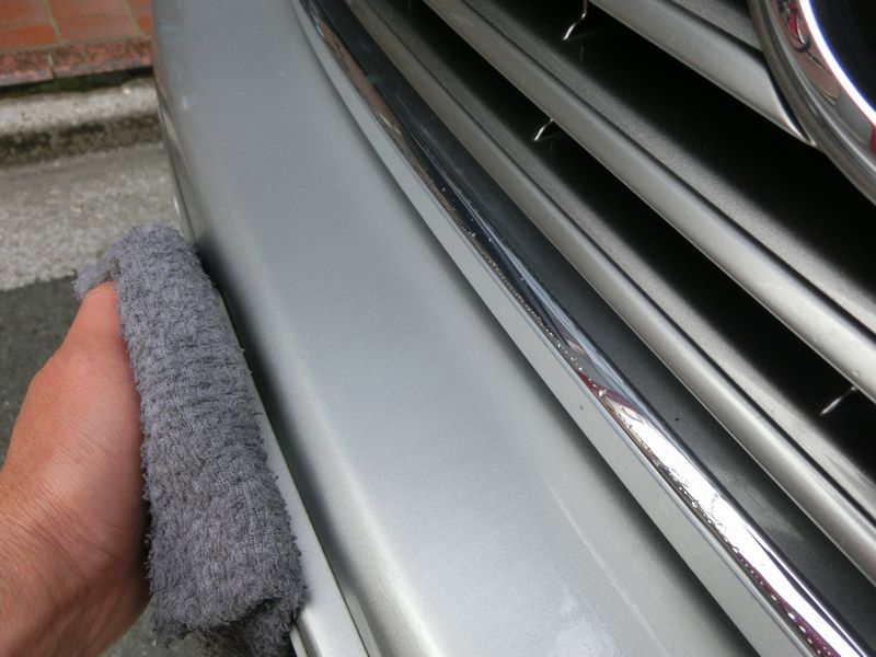 １２年継続の塗装を接写で見る手洗い洗車の効果