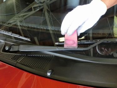車のワイパーフレームを劣化・腐食から守る簡単ケア