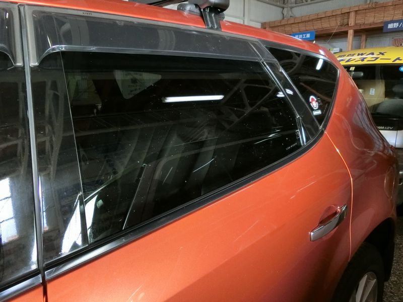 びっくりするくらい車の窓ガラスが見通し効く保護膜検証