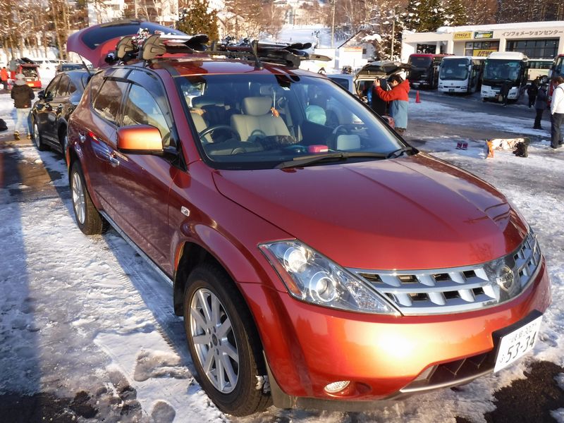 窓ガラスコートの保護膜効果を雪道で見る車の検証