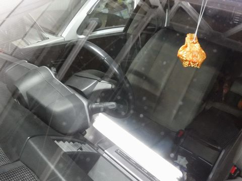 車の窓ガラスが雨でも見易い窓ガラスコート被膜効果