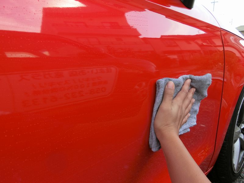 車の塗装傷防止になる驚き効果の洗車方法とコツ