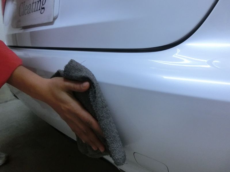 ガレージの中で水浸しにならない手洗い洗車方法